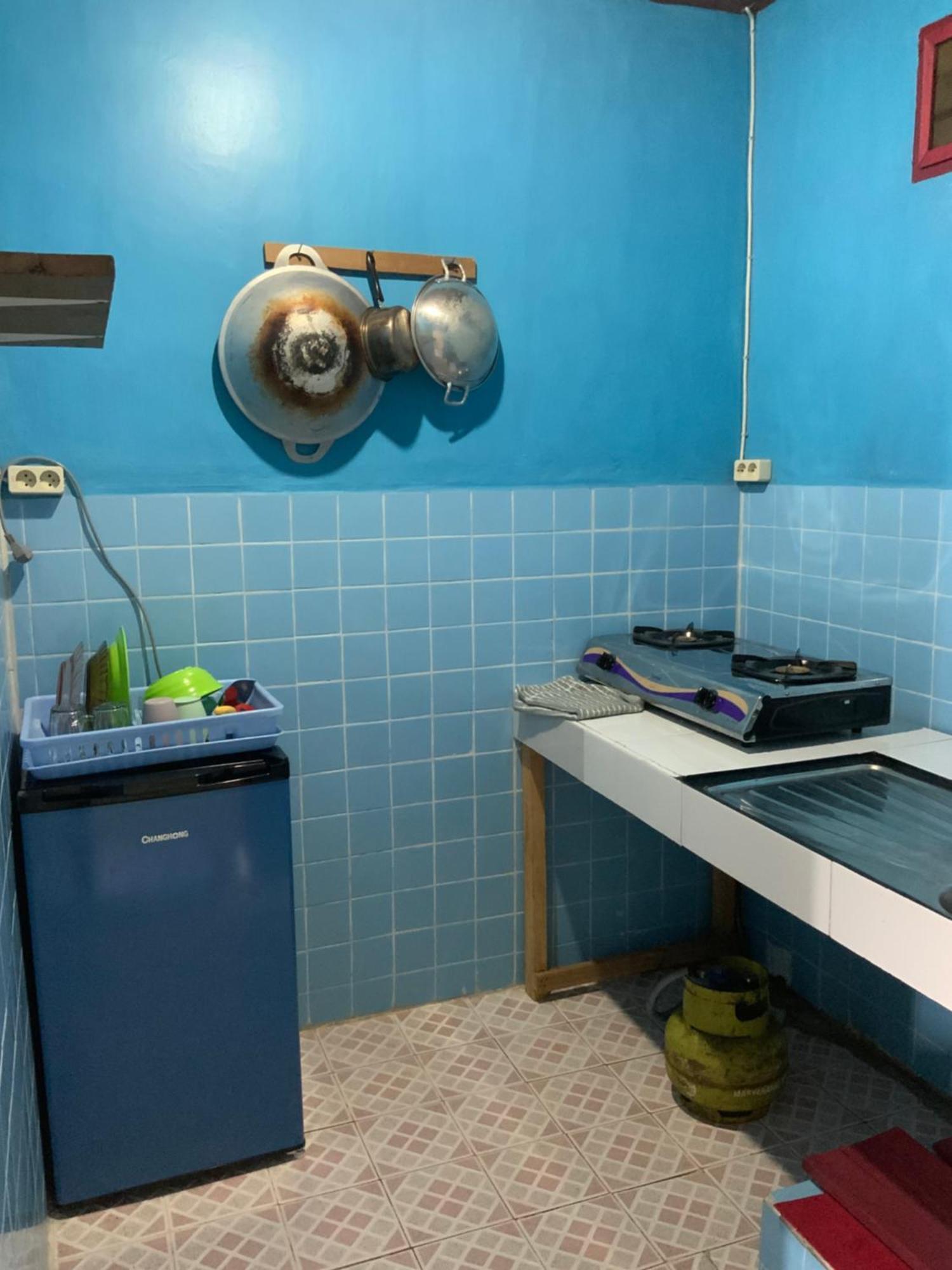 Mario Lakeside Apartments Tuk Tuk Buitenkant foto